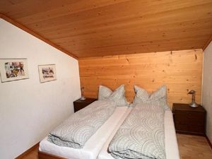 23836332-Ferienwohnung-6-Gstaad-300x225-3