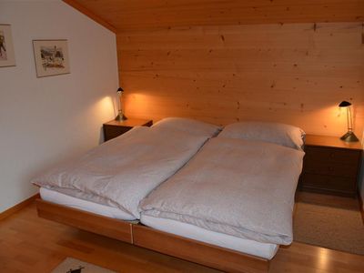 Schlafzimmer 1 (1)