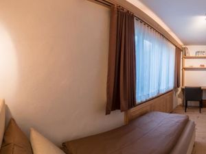 23836859-Ferienwohnung-6-Gstaad-300x225-5