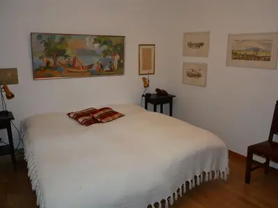 Schlafzimmer 1 (2)
