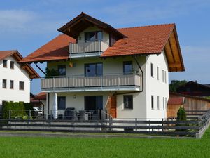 23279787-Ferienwohnung-4-Gstadt am Chiemsee-300x225-0