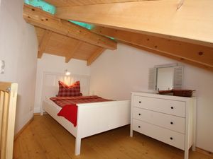 23964138-Ferienwohnung-3-Gstadt am Chiemsee-300x225-4