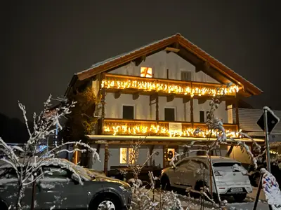 Hausansicht Winter