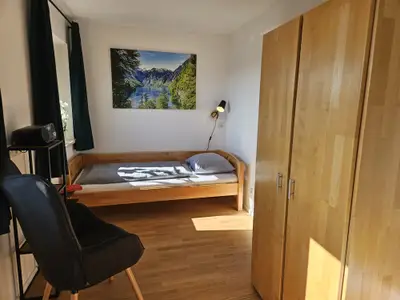 Schlafzimmer 2