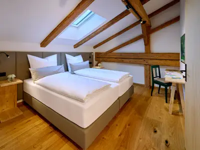 Schlafzimmer 2 mit TV Betten zusammen