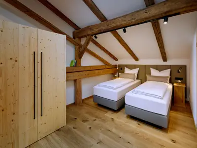 Schlafzimmer 2 mit TV, Betten getrennt sowie zusammen möglich