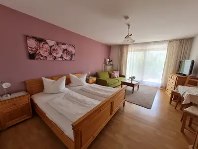 Schlafen, Wohnen, Essen