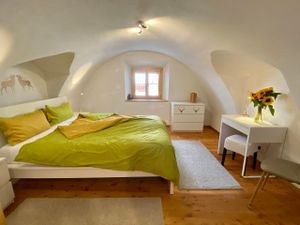 19358118-Ferienwohnung-6-Guarda-300x225-2