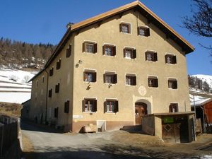 6940480-Ferienwohnung-5-Guarda-300x225-0