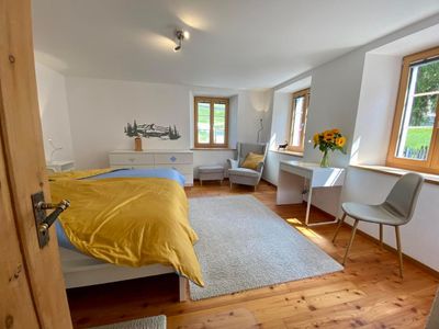 Schlafzimmer 1