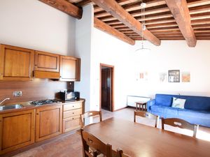 24003563-Ferienwohnung-6-Gubbio-300x225-4