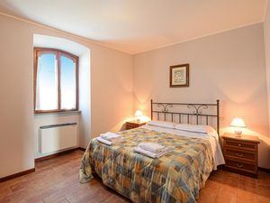 24003564-Ferienwohnung-4-Gubbio-300x225-4