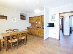 24003565-Ferienwohnung-6-Gubbio-300x225-4