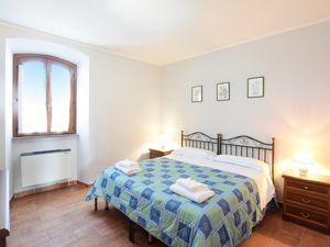 24003565-Ferienwohnung-6-Gubbio-300x225-5