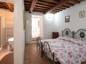 24003567-Ferienwohnung-4-Gubbio-300x225-3