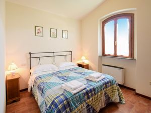 24003569-Ferienwohnung-4-Gubbio-300x225-5