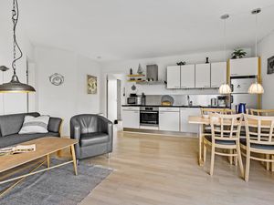 24043973-Ferienwohnung-4-Gudhjem-300x225-5