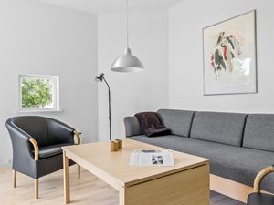 24045988-Ferienwohnung-6-Gudhjem-300x225-2