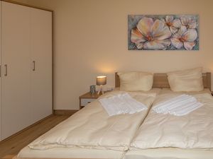 23457262-Ferienwohnung-4-Gützkow-300x225-5