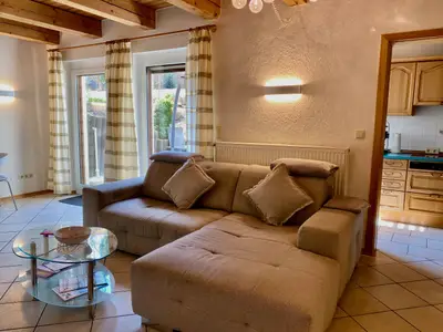 Wohnzimmer mit Couch
