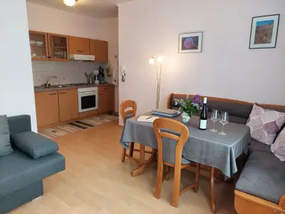 Wohnküche - voll ausgestattet