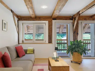 Photo, INSIDE, OUTSIDE