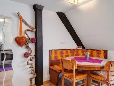 Photo, INSIDE, OUTSIDE