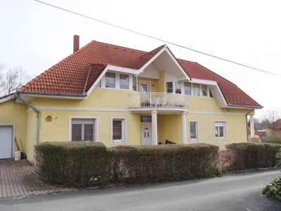 Ferienwohnung für 6 Personen (80 m²) in Gyenesdiás 1/10