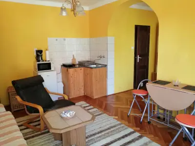 Ferienwohnung für 2 Personen (35 m²) in Gyenesdiás 1/10
