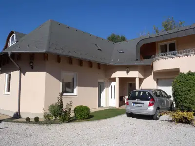 Ferienwohnung für 6 Personen (70 m²) in Gyenesdiás 2/10