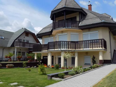 Ferienwohnung für 4 Personen (100 m²) in Gyenesdiás 1/10