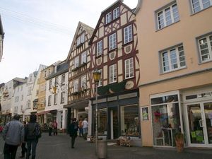 18324471-Ferienwohnung-4-Hachenburg-300x225-0