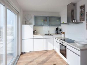 23977566-Ferienwohnung-4-Haffkrug-300x225-5