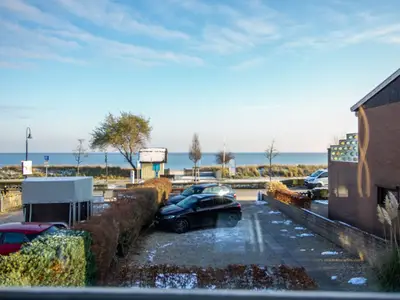 Nautic Lounge – Beach View: Panorama-Ausblick auf die Ostsee direkt vor der Ferienwohnung.