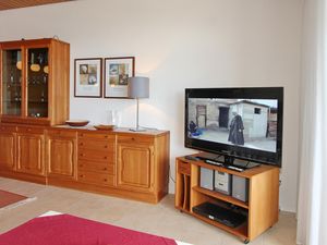 23970871-Ferienwohnung-4-Haffkrug-300x225-3