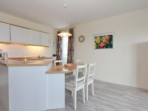 23970832-Ferienwohnung-4-Haffkrug-300x225-3