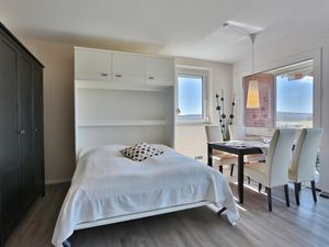 23970890-Ferienwohnung-3-Haffkrug-300x225-5