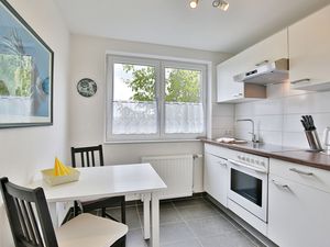 23970902-Ferienwohnung-3-Haffkrug-300x225-5