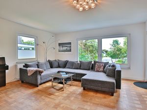 23970907-Ferienwohnung-4-Haffkrug-300x225-0