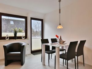 23970985-Ferienwohnung-4-Haffkrug-300x225-2