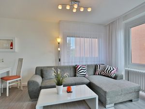 23970992-Ferienwohnung-2-Haffkrug-300x225-1