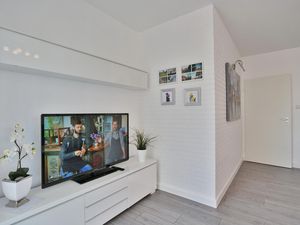 23970992-Ferienwohnung-2-Haffkrug-300x225-3