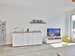 23971002-Ferienwohnung-4-Haffkrug-300x225-4