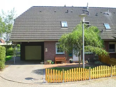 Zufahrt und Carport