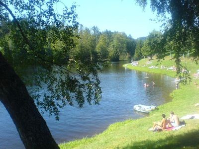 in der Nähe befinden sich einige schöne Badeseen in herrlicher Natur