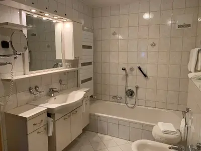 Gästez. / FeWo / Bad, Kateg. 7,  -84 qm-