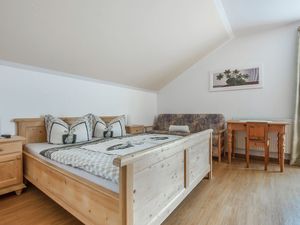 22782771-Ferienwohnung-10-Hainzenberg-300x225-5