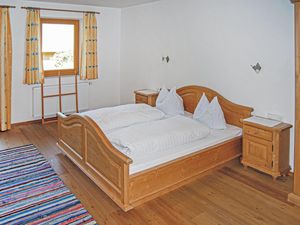 23822539-Ferienwohnung-6-Hainzenberg-300x225-5