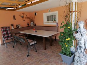 23682070-Ferienwohnung-8-Halbenrain-300x225-3