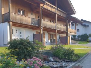 23177899-Ferienwohnung-4-Halblech-300x225-2